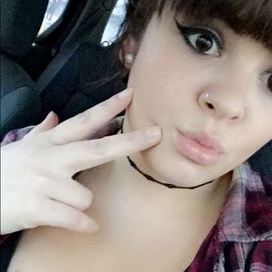 Meet your Posher, Kaylie